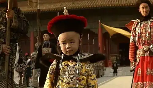溥仪三岁进宫,全靠太监照顾,为何最后他却仇视虐待太监
