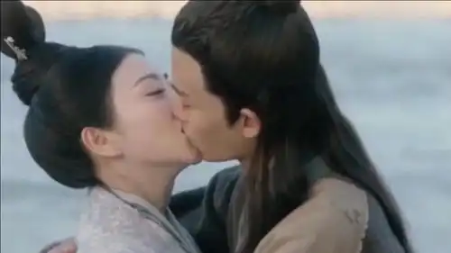 冬珠夫妇河边拥吻捧脸kiss甜甜蜜任嘉伦太会吻太撩了
