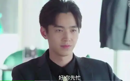 上线就更全集,将夜宋伊人的新剧集齐所有狗血,身高差分外甜
