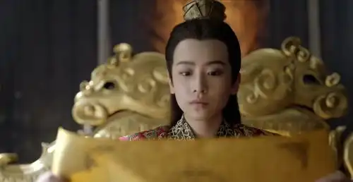 女扮男装却成李逵小龙女新剧造型翻车,网友直言丑到我了
