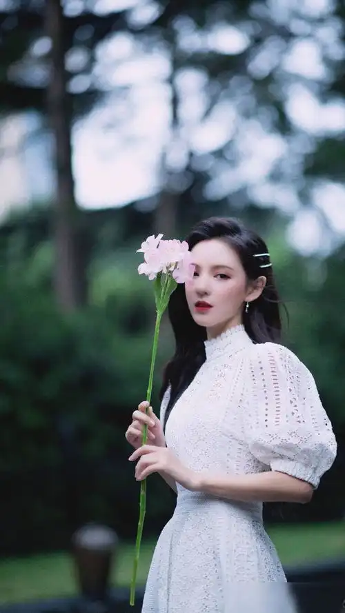 演员张予曦琉璃开播,韫色过浓后这部剧追起来,先看美照