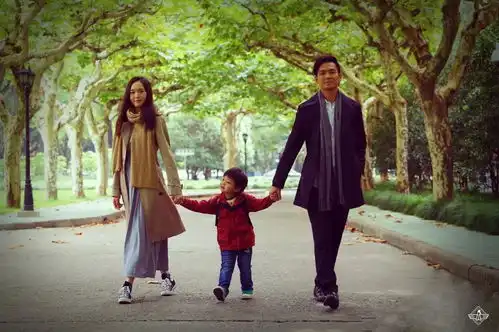 除了抱紧保温瓶,围巾也该出山了
