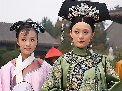 甄嬛传甄嬛甘露寺回宫的第二天,为什么要送给皇后一串佛珠

