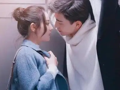 爱情最美好的样子,就是遇到霸道总裁式的他