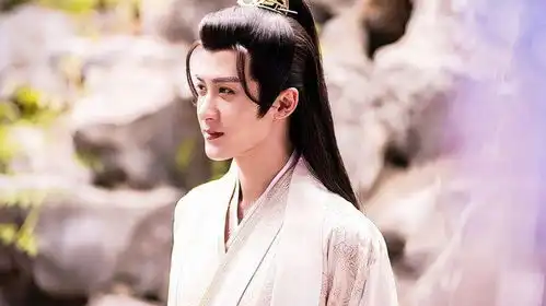 长相思第二季真是没想到,檀健次在拍摄现场学习如何劈柴