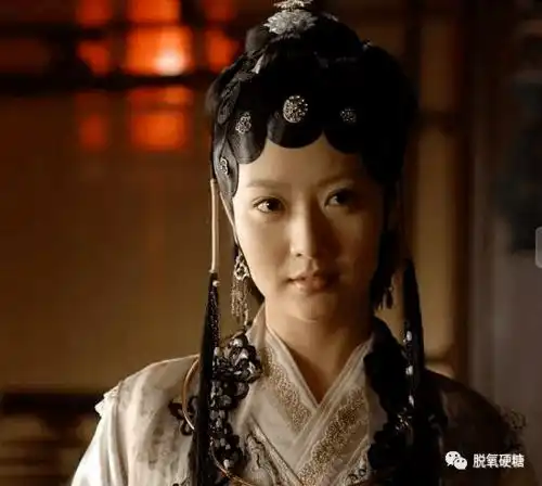 因老公与同性的绯闻离婚了