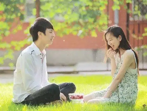 你追的女孩子问你为什么会喜欢上她你该怎么回答
