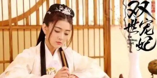 她曾是最美校花,毕业后被贾乃亮看中,如今逆袭成女一号
