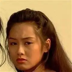 求大话西游里紫霞仙子穿的戴的所有东西的名称
