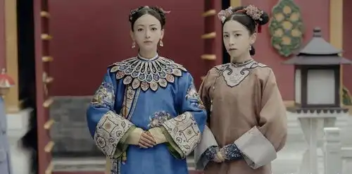 本是令妃的贴身侍女,却被乾隆一眼看中,可惜进宫六年去世
