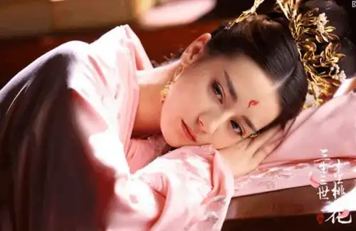 迪丽热巴为什么爆红娄艺潇节目中说出真相,网友难以想象
