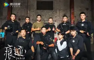 痕迹新剧照,徐正溪现代造型俊逸非凡,女主姚笛遭质疑
