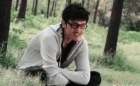 王传君
