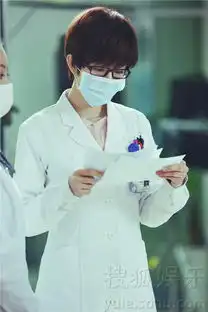 青年医生新剧照张俪短发演绎中国急诊故事
