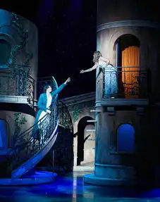 罗密欧与朱丽叶法式浪漫实力圈粉
