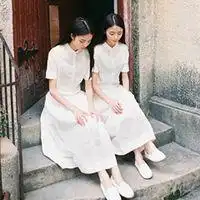 简单一句话我们要好好的俩姐妹qq头像图片
