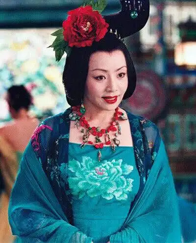 主动告白恋爱28天闪婚,演员考试做广播体操,宋丹丹是真前辈