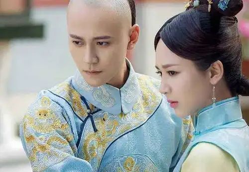 杨紫澄清与秦俊杰分手质疑个人感情问题,与雪迎无关

