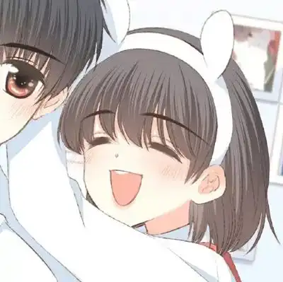 怦然心动情侣头像
