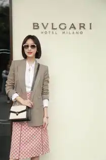 张俪二次受邀出席米兰时装周宝格丽预览