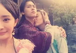 古剑奇谭曝片场花絮杨幂搞怪晒基友照图
