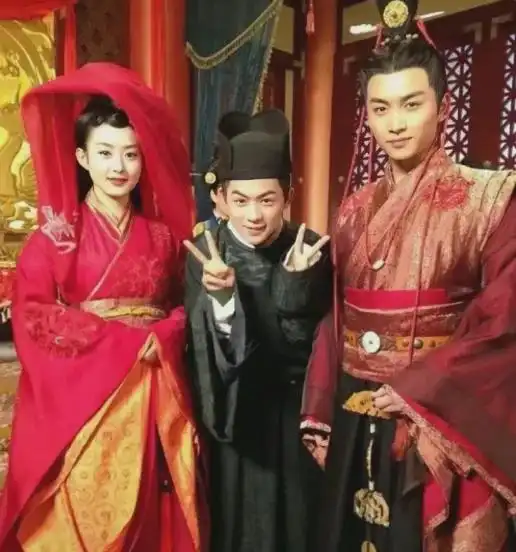 实锤了陈晓陈妍希离婚,女方演唱会痛哭