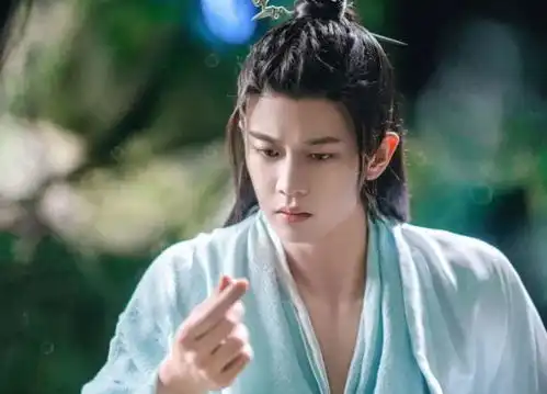 与君初相识演员学历,一个比一个惊喜,任嘉伦让人意外