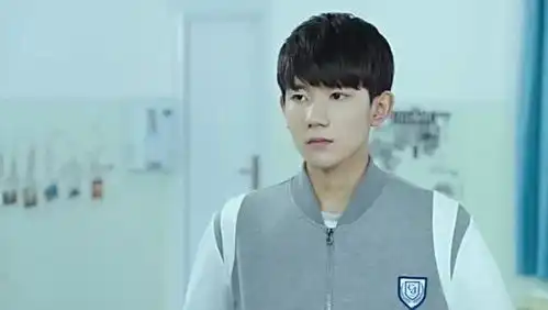 我们的少年时代邬童没想到小松会给他诅咒信,邬童宝宝表示很委屈
