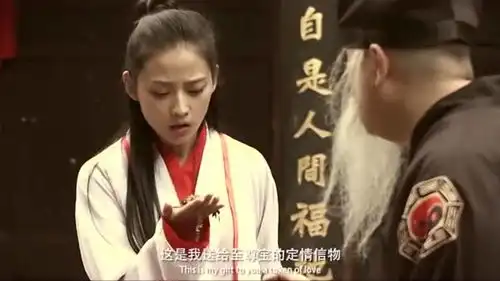 男子问美女想演什么角色,没想到她想扮演紫霞,寻找至尊宝
