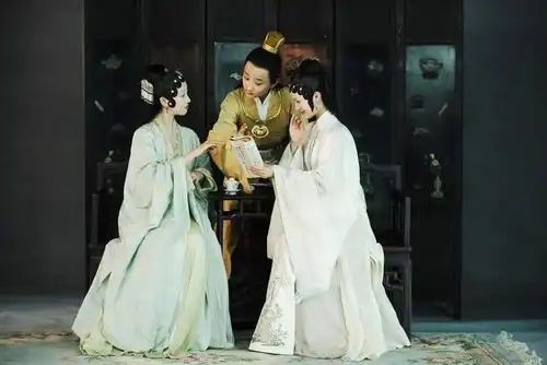 相亲复兴自由恋爱何以消退
