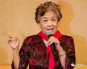 听82岁谢芳和丈夫演唱心中的玫瑰,青春不谢,感动依旧