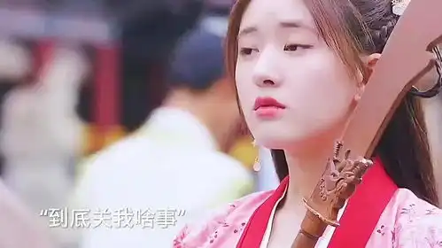 古装甜剧长月烬明丫鬟谈恋爱后小姐在她心中地位一落千丈
