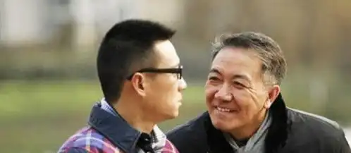 跑龙套15年因我是特种兵走红,李幼斌对其赞不绝口
