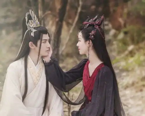 张碧晨毛不易献唱长月烬明片尾曲mv发布,画面美,歌声好听
