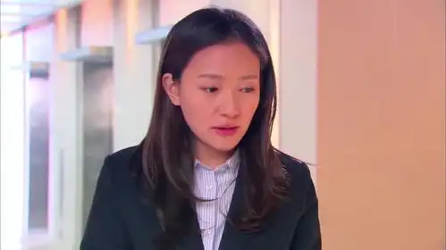 遇见王沥川灰姑娘给老总当翻译员,看清老总面孔,去理发店伪装