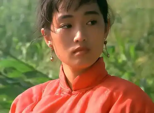 同样是演村妇,把杨幂和巩俐海清赵丽颖一对比,差别就出来了