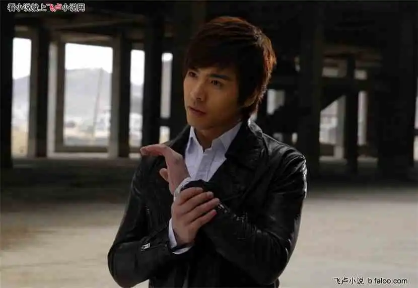 铠甲吾为帝皇第二十二章好好看好好学
