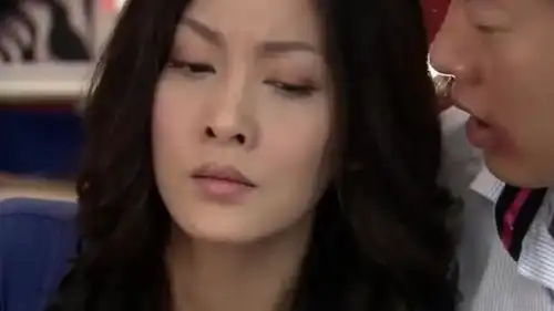 回家的诱惑世贤说为艾莉付了五年生活费和一套房子,别再纠缠他了
