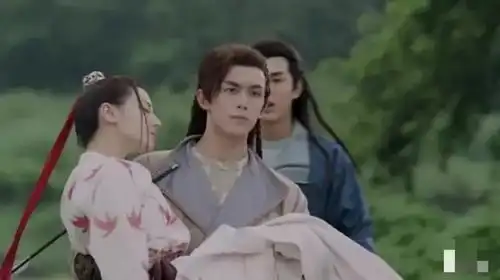 被传关晓彤备胎的他一夜成国民老公,热搜要爆了
