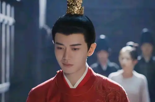 才播6集口碑大爆,评分高达9.2,这才是内娱顶流该有的实力