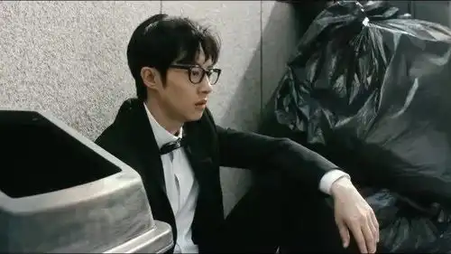 我明明已经很努力了,社会的难呀,催泪