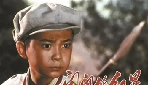 闪闪的红星潘冬子银幕的英雄,他哥却因演坏蛋而出名

