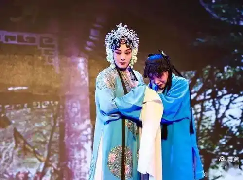 洛阳河洛剧院看戏,豫剧清风亭上剧照
