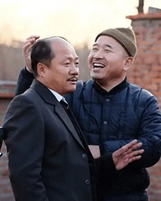 乡村爱情13刘能被曝去世,本山传媒演员称其突发脑出血
