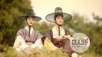 韩国广电出手云画的月光童星一脱成名节目组疑涉恋童罪名
