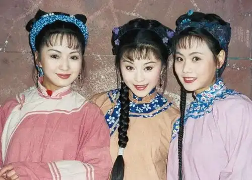 刘丹的悲惨人生,28岁早亡,母亲深陷得抑郁,哥哥去世,父亲殉职香妃王刚张国立林心如演员网易订阅
