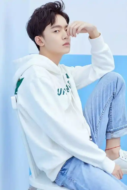 kk男团疯狂上热搜个个帅出新天际,好想拥有这群宝藏男孩