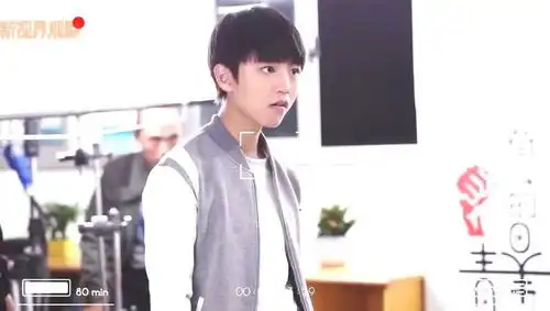 我们的少年时代花絮易烊千玺飞纸飞机秒变80后
