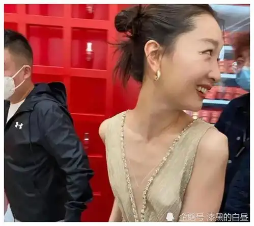 8位纸片人女星,明明瘦成了皮包骨,为何还是乐此不疲
