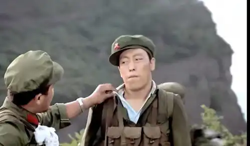 20岁的苏大强长什么样原来生无可恋的脸是与生俱来的
